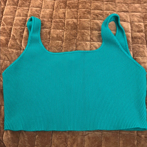 ✨3/$20 House of Harlow 1960 Green Ribbed Tank Top - Picture 1 of 4